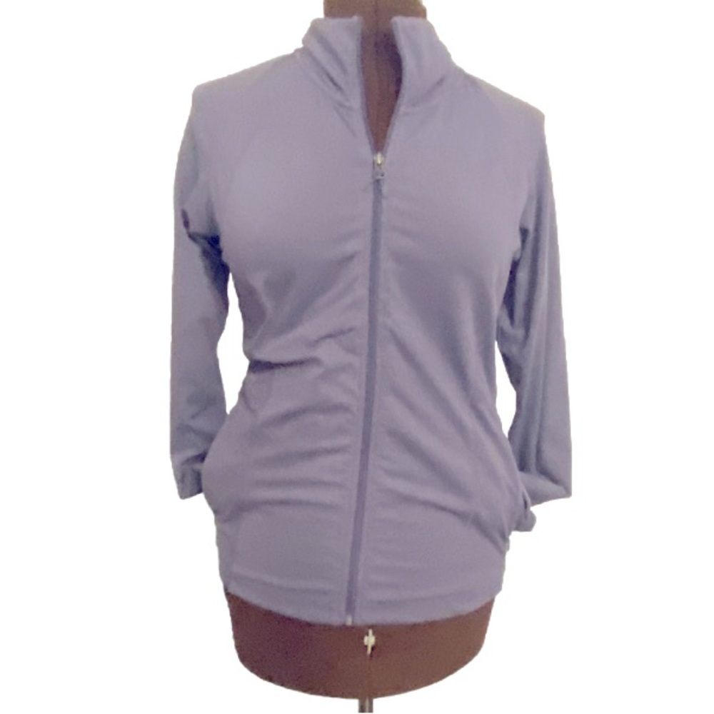 💜ELLEN TRACY ACTIVE💜Long sleeved zip up sweater in purple. Like new condition.
